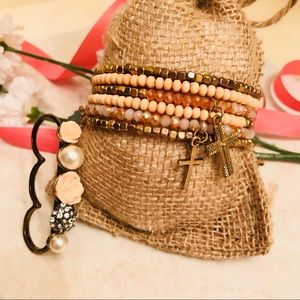 FREE with any purchase 3 finger ring